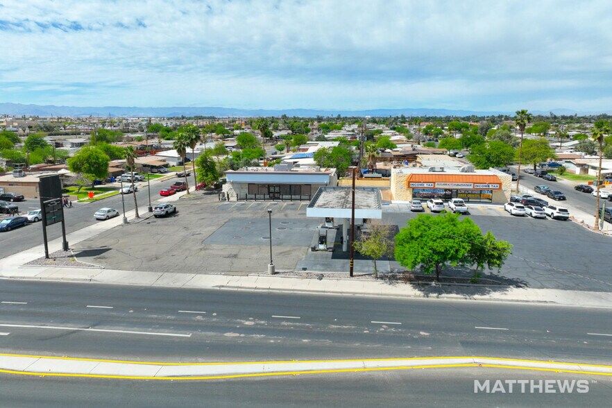2050 S 4th St, El Centro, CA à vendre - Photo principale – Image 1 sur 2