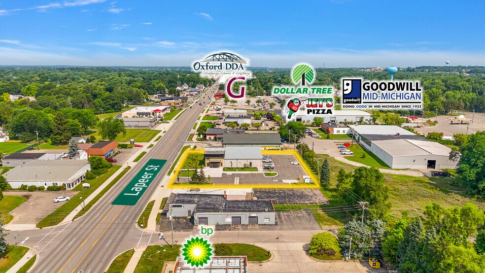653 S Lapeer Rd, Oxford, MI à vendre - Photo de l’immeuble – Image 2 sur 4