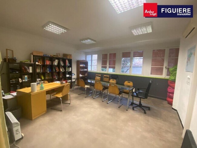 Plus de détails pour Bureau à louer