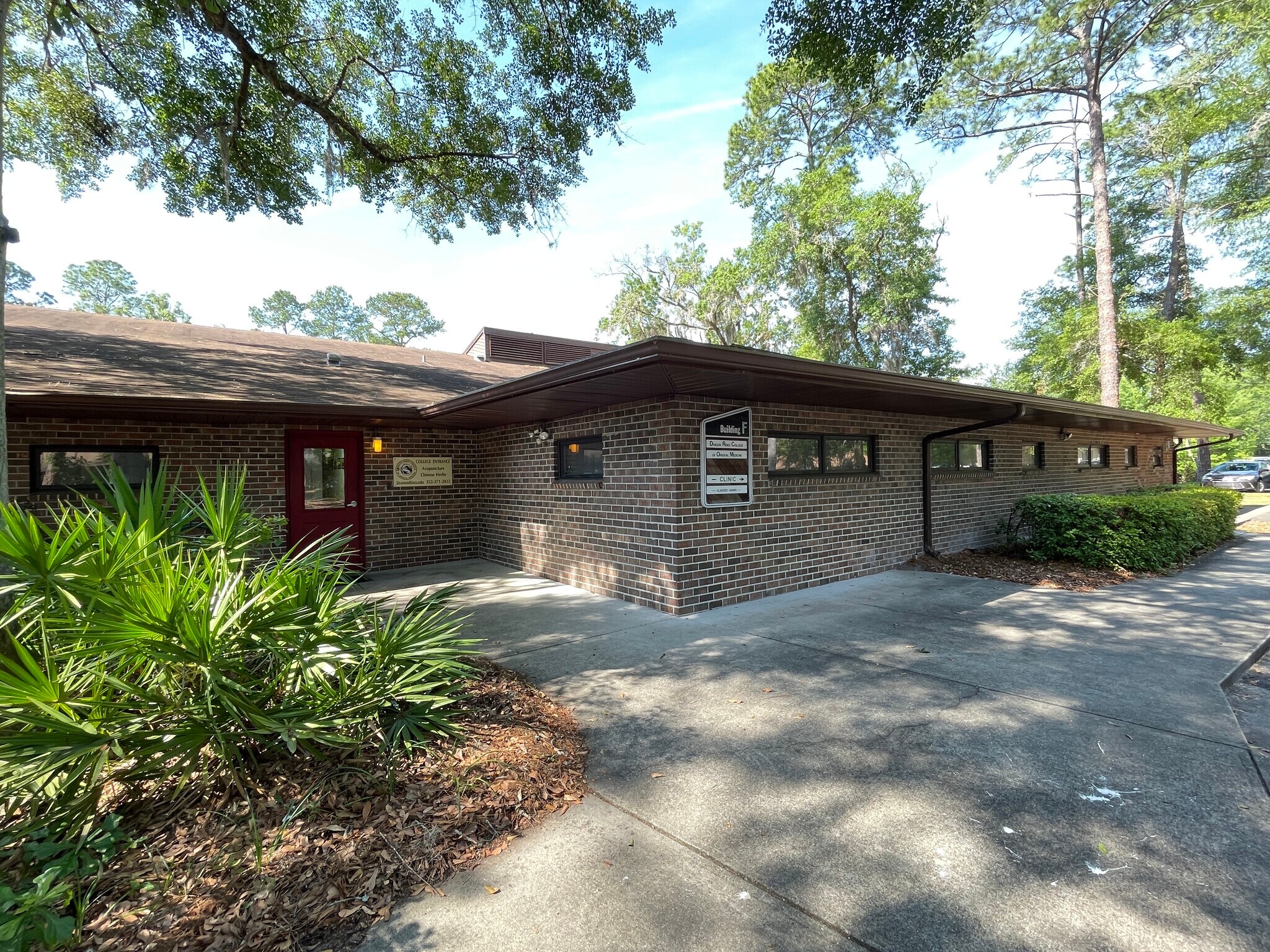 1000 NE 16th Ave, Gainesville, FL à louer Photo principale– Image 1 sur 11