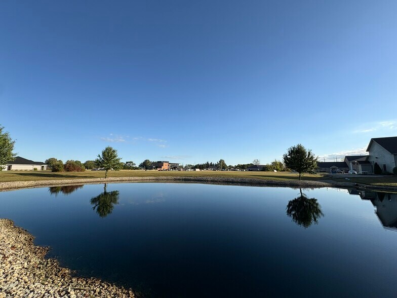 Northpark Ave, Huntington, IN à vendre - Photo de l’immeuble – Image 3 sur 13