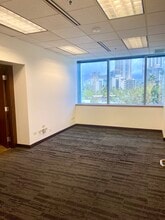 2155 Kalakaua Ave, Honolulu, HI à louer Photo intérieure– Image 2 sur 3