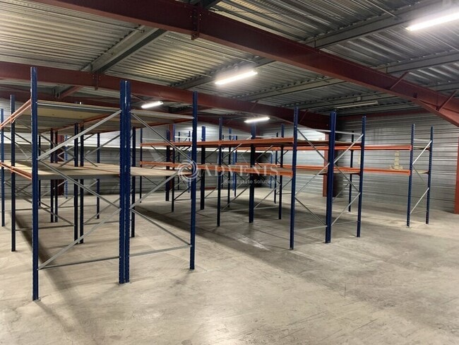 Plus de détails pour Industriel/Logistique à louer