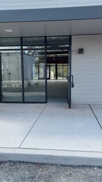 803 W Main St, Collegeville, PA à louer - Vidéo sur l’annonce professionnelle – Image 2 sur 4