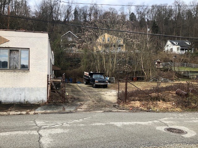 84 Dawn Ave, Pittsburgh, PA à louer - Photo de l’immeuble – Image 3 sur 33