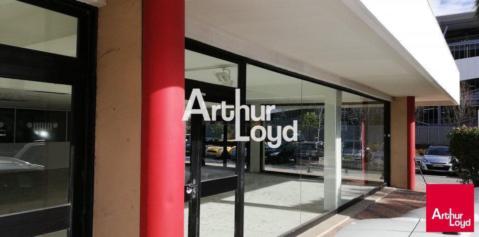 Local commercial dans Saint-Laurent-du-Var à louer - Photo de l’immeuble – Image 3 sur 7