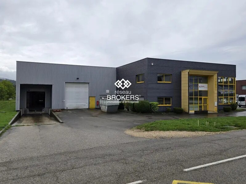 Industriel/Logistique dans Arbent à louer Photo de l’immeuble– Image 1 sur 18