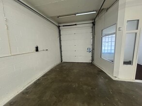 25 6th Ave E, Vancouver, BC à louer Photo intérieure– Image 2 sur 7