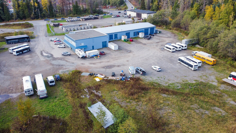 5130 Park Av, Terrace, BC à louer - Photo de l’immeuble – Image 2 sur 9
