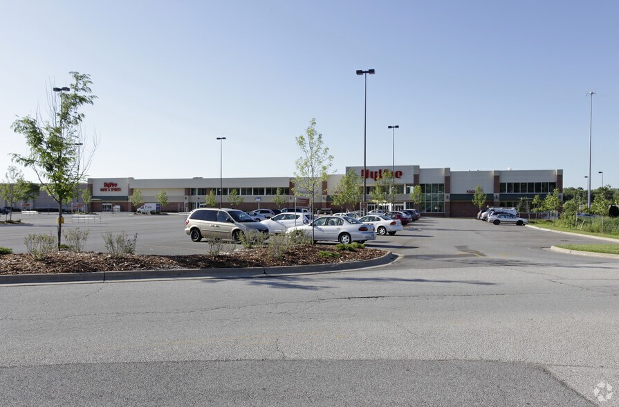 750 42nd Ave Dr, Moline, IL à louer - Photo de l’immeuble – Image 2 sur 7