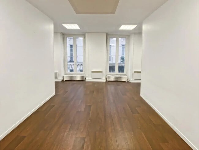 Plus de détails pour Bureau à louer