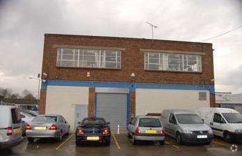 26A-26C Lyon Rd, Walton On Thames à louer Photo principale– Image 1 sur 3
