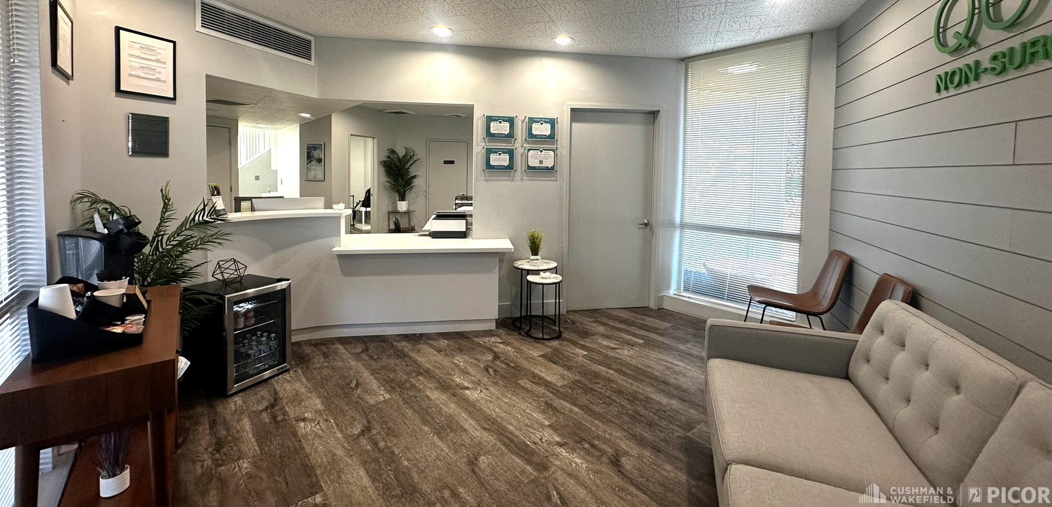 310 N Wilmot Rd, Tucson, AZ à louer Photo de l’immeuble– Image 1 sur 6