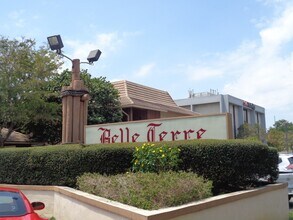 7800 W Oakland Park Blvd, Sunrise, FL à louer Photo intérieure– Image 1 sur 24