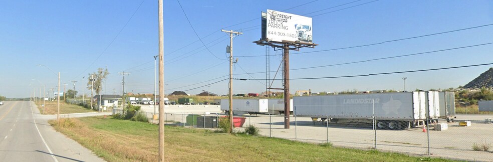 7850 E US Highway 40, Kansas City, MO à louer - Photo de l’immeuble – Image 3 sur 3