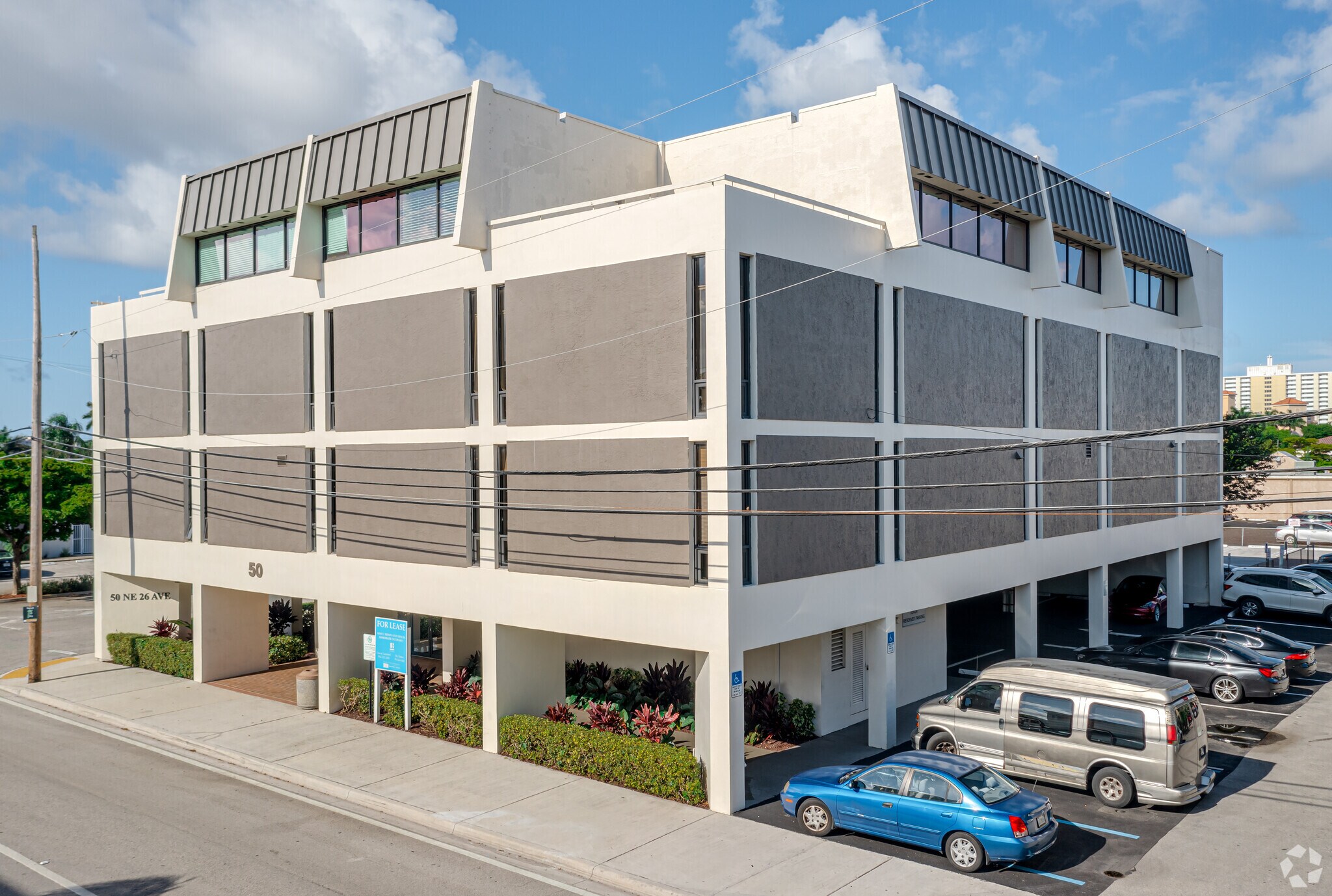 50 NE 26th Ave, Fort Lauderdale, FL à vendre Photo principale– Image 1 sur 18