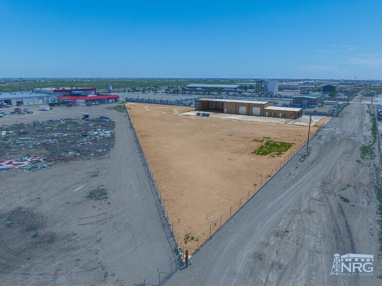 1101 S County Road 1302, Midland, TX à vendre - Photo de l’immeuble – Image 2 sur 18