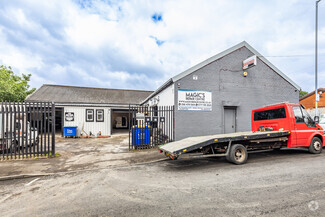 Plus de détails pour 115 Turner Ln, Ashton Under Lyne - Industriel/Logistique à louer