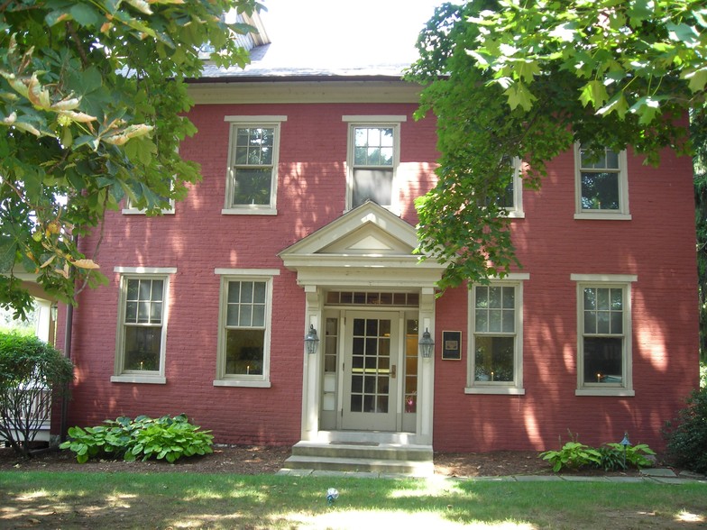 405 E Chocolate Ave, Hershey, PA à louer - Photo de l’immeuble – Image 2 sur 3