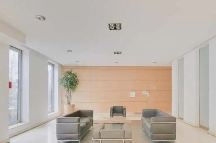 131-135 Avenue Jean Jaurès, Aubervilliers à louer - Photo de l’immeuble – Image 3 sur 8