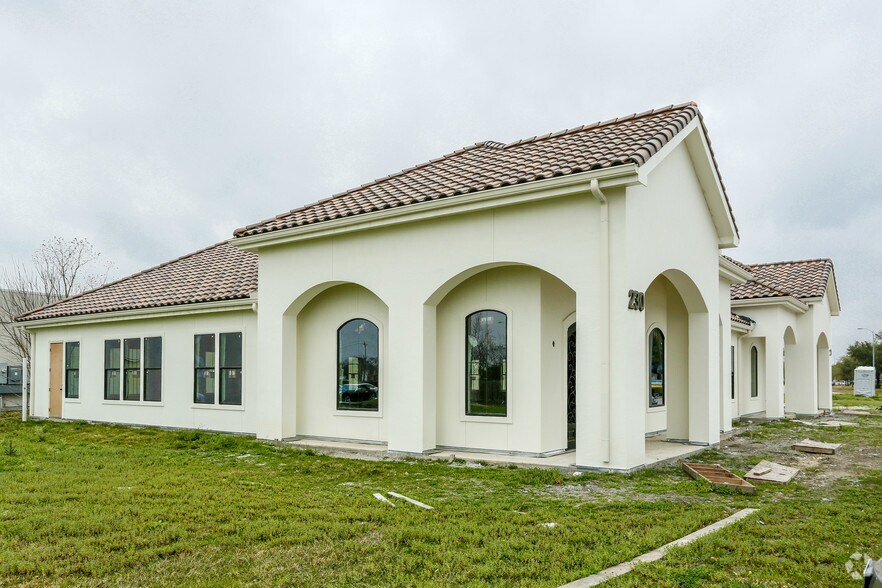 220 E Medical Center Blvd, Webster, TX à vendre - Photo de l’immeuble – Image 2 sur 4