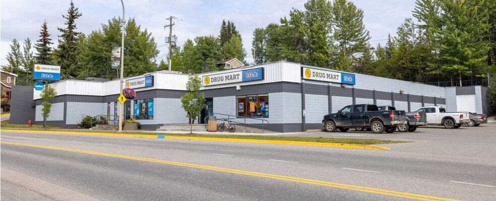 418 Yellowhead Hwy, Burns Lake, BC à vendre - Photo principale – Image 1 sur 4