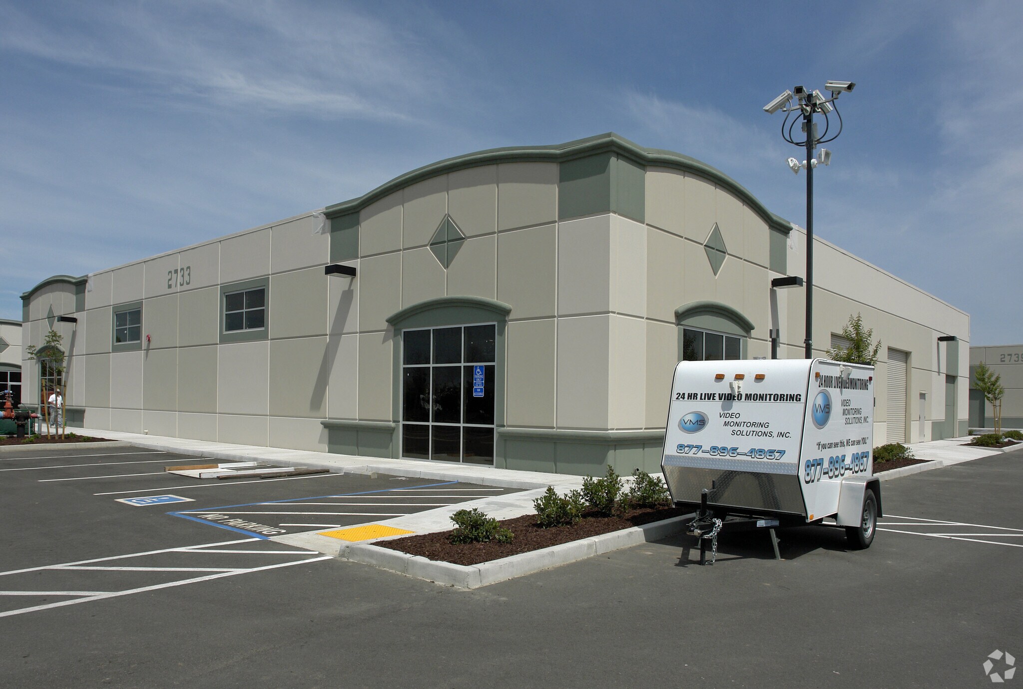 2733 Boeing Way, Stockton, CA à louer Photo principale– Image 1 sur 3