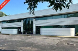 Plus de détails pour 825 Wehrle Dr, Williamsville, NY - Bureau à vendre