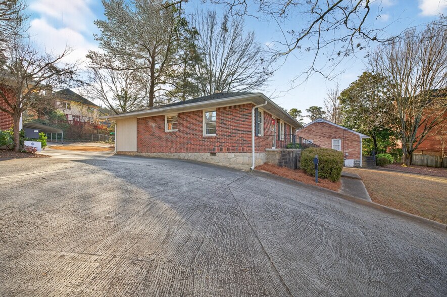 1393 Church St, Decatur, GA à vendre - Photo de l’immeuble – Image 3 sur 32