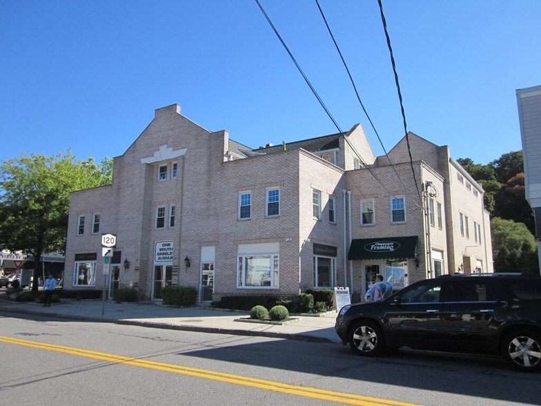 1 S Greeley Ave, Chappaqua, NY à louer - Photo de l’immeuble – Image 3 sur 15