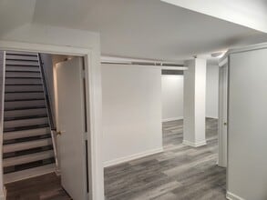 185 Broad St, Milford, CT à louer Photo intérieure– Image 2 sur 7