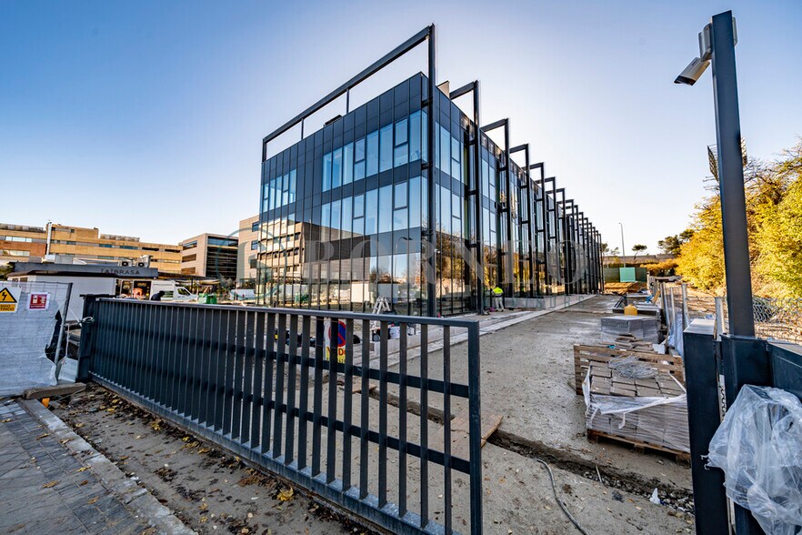 Calle Aguaron, 3, Madrid, Madrid à louer - Photo de l’immeuble – Image 2 sur 21