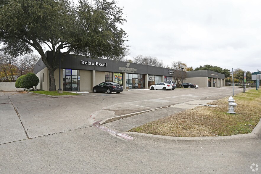 1212-1222 Melbourne Rd, Hurst, TX à louer - Photo de l’immeuble – Image 2 sur 9