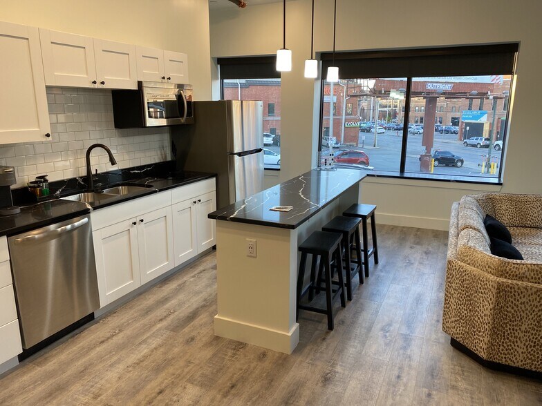 2030 Broadway St, Kansas City, MO à vendre - Photo intérieure – Image 2 sur 14