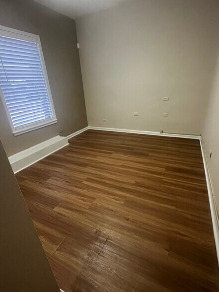 523 E Quincy St, San Antonio, TX à louer - Photo intérieure – Image 3 sur 14