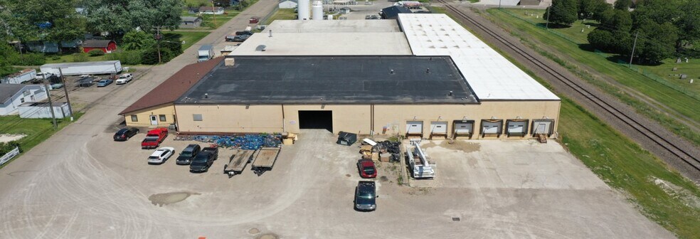 126 New Pace Rd, Newcomerstown, OH à vendre - Photo de l’immeuble – Image 2 sur 13
