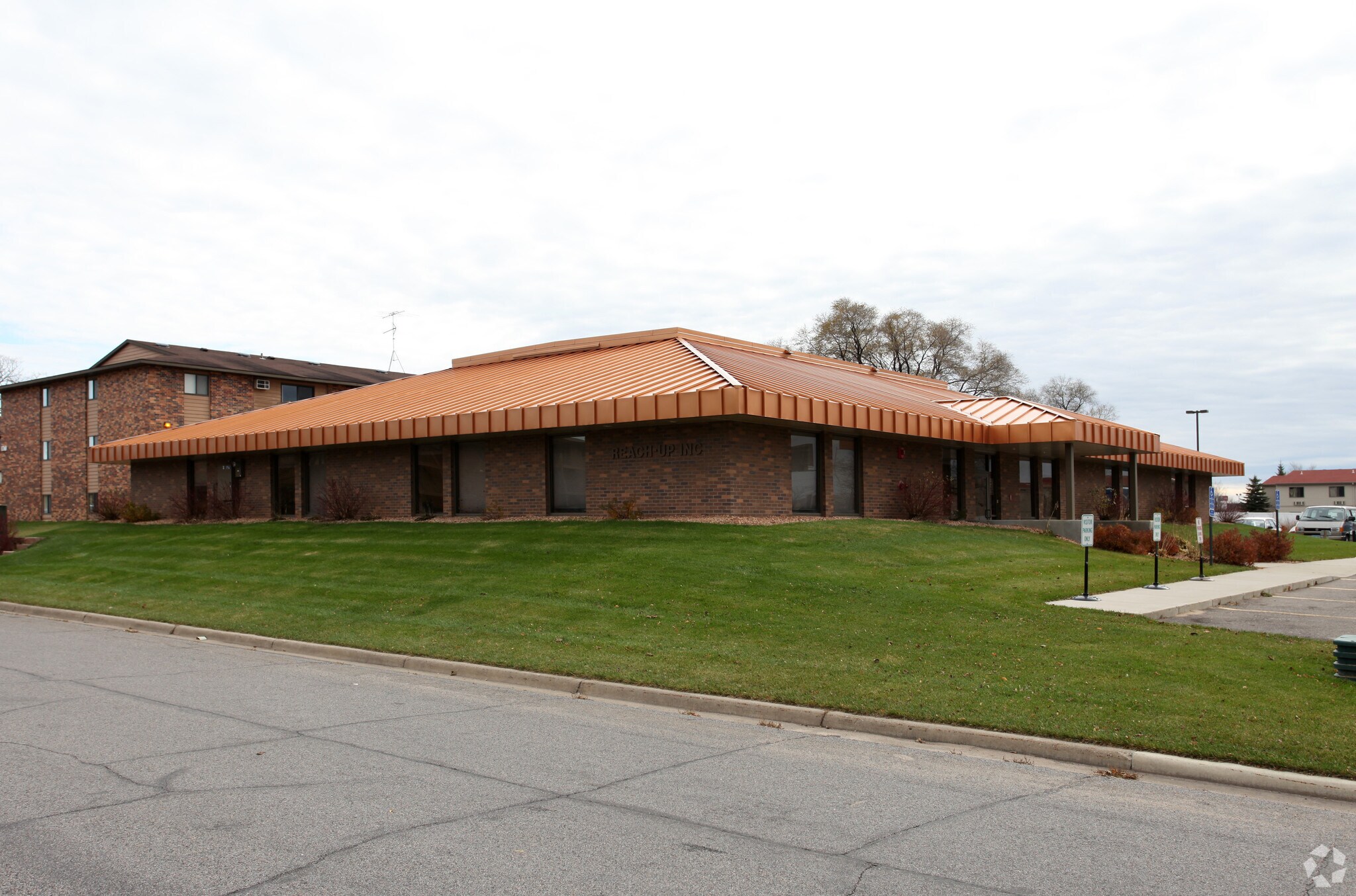 1250 Johnson Rd, Saint Cloud, MN à vendre Photo principale– Image 1 sur 3