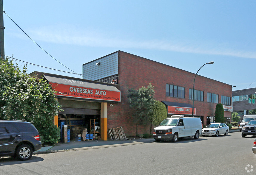 2006 Main St, Vancouver, BC à louer - Photo de l’immeuble – Image 3 sur 4