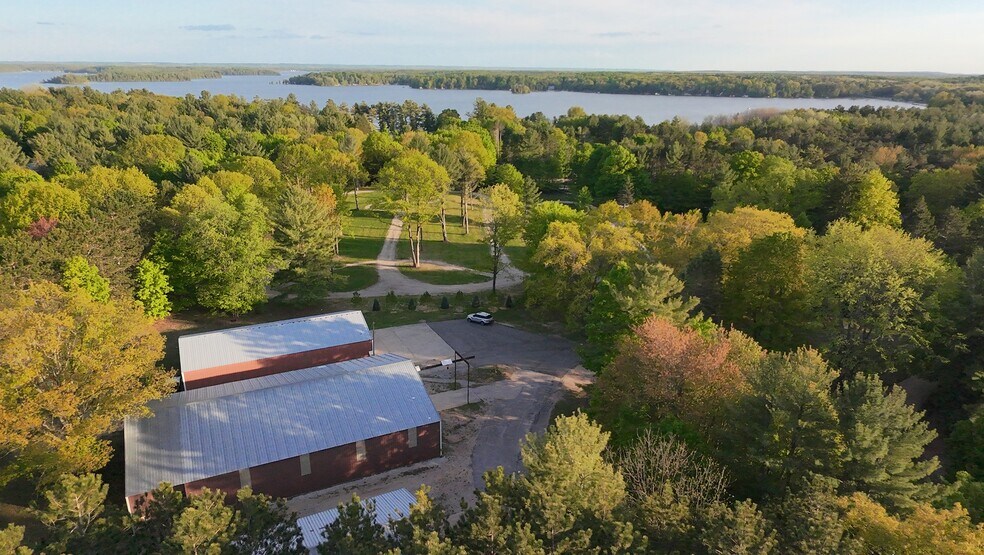 4322 Church rd, Traverse City, MI à vendre - Photo de l’immeuble – Image 3 sur 12