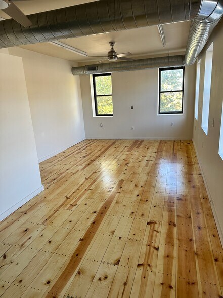 6415 N Ravenswood Ave, Chicago, IL à louer - Photo intérieure – Image 3 sur 15