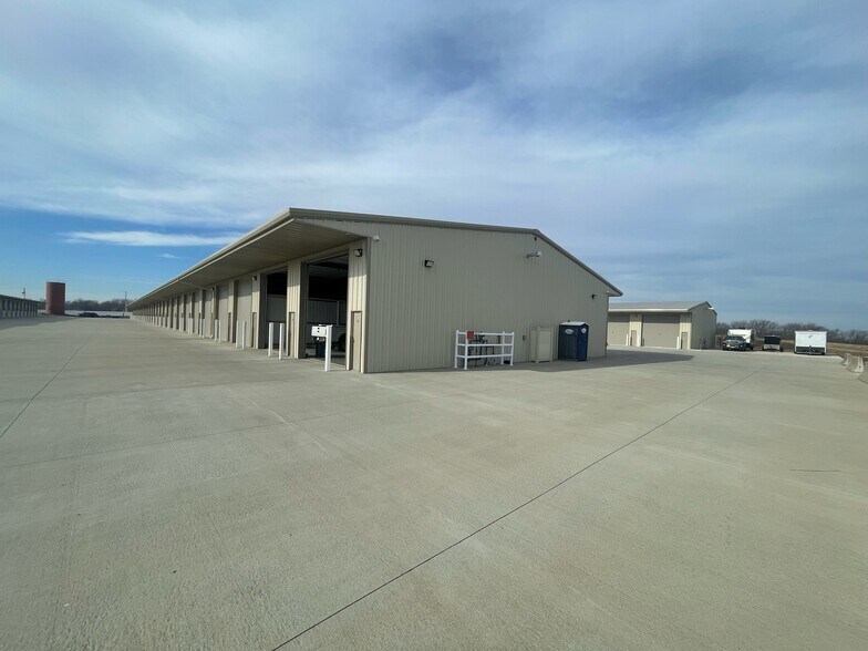 14600 N US Highway 169, Smithville, MO à louer - Photo de l’immeuble – Image 3 sur 12