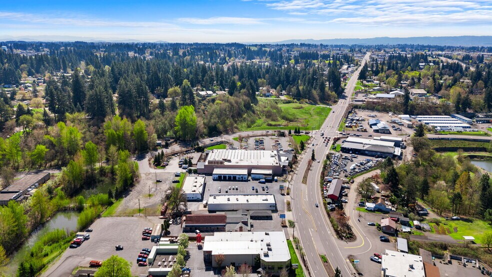 Klineline Center portefeuille de 2 biens à vendre sur LoopNet.fr - Aérien – Image 3 sur 11