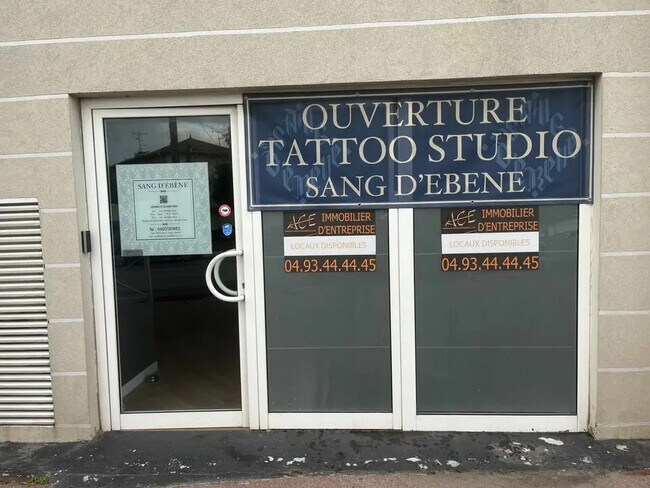 Plus de détails pour Local commercial à louer