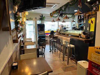 Plus de détails pour Local commercial à louer