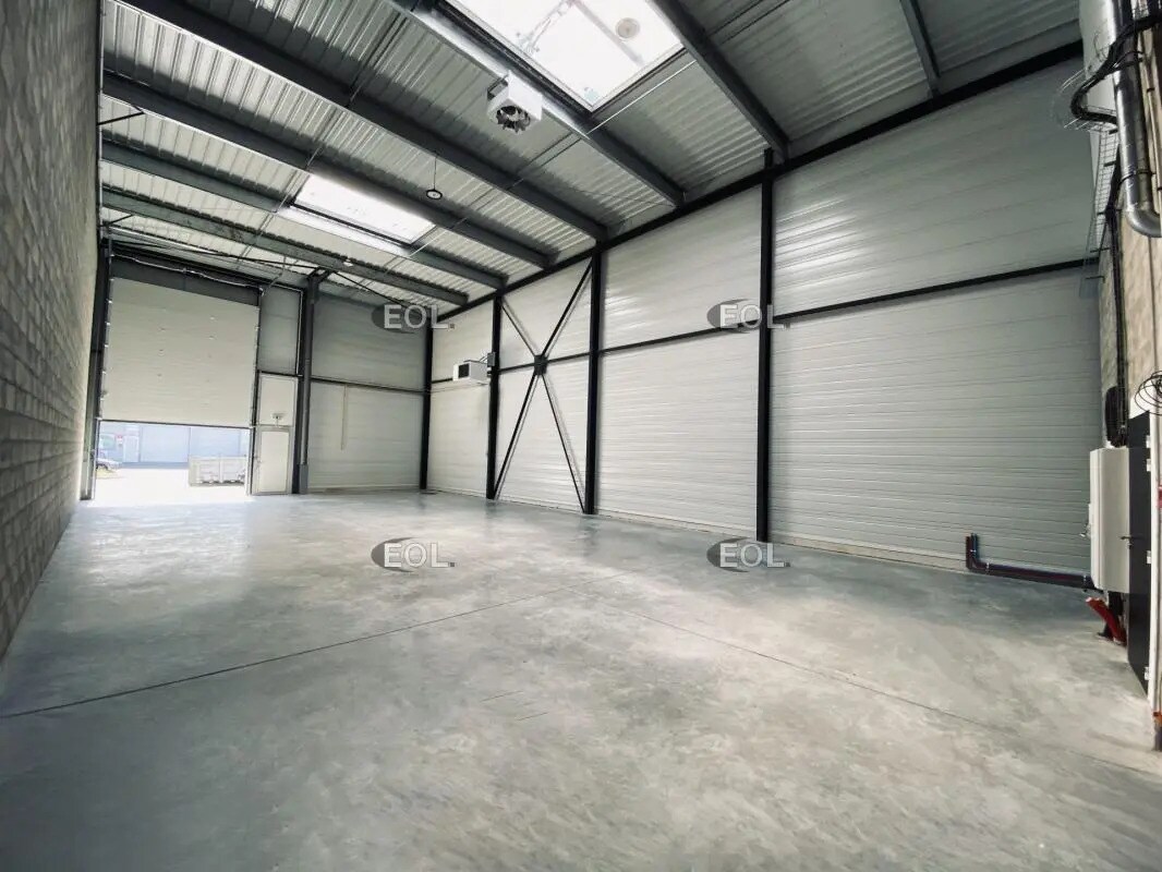 Local d'activités dans Marignane à vendre Photo de l’immeuble– Image 1 sur 5