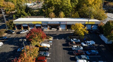 2813 Hillsborough Rd, Durham, NC à louer Photo de l’immeuble– Image 2 sur 13