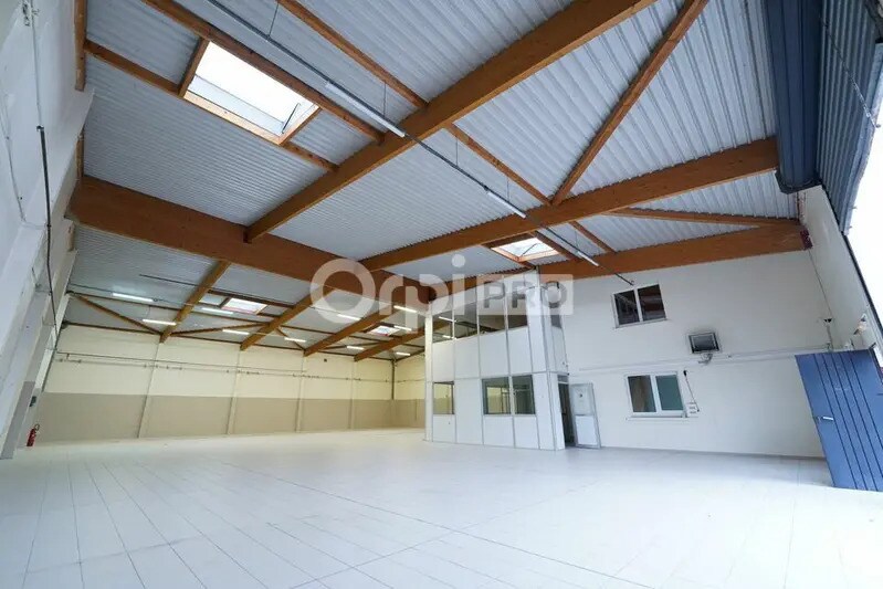 Bureau dans Décines-Charpieu à louer - Photo intérieure – Image 3 sur 23