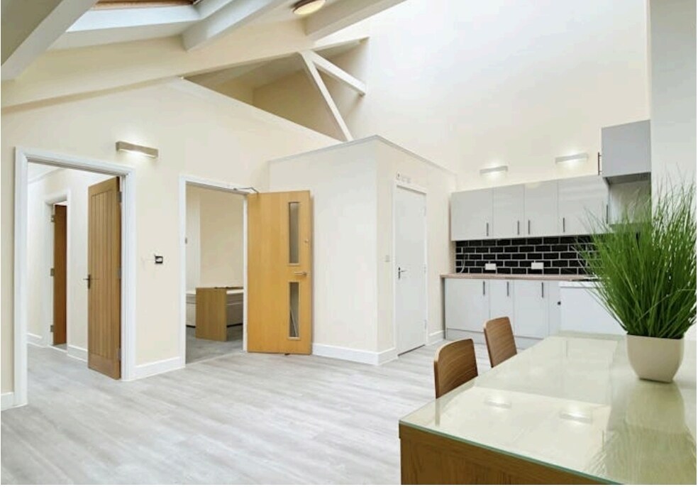 18 Oxford Rd, Reading, BKS RG1 7LB - Lot Office - - Photo intérieure - Image 2 of 12