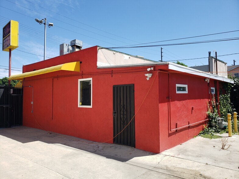11111 Wilmington Ave, Los Angeles, CA à louer - Photo de l’immeuble – Image 3 sur 14