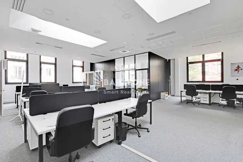 141 Rue Jules Guesde, Levallois-Perret à louer - Photo de l’immeuble – Image 1 sur 13